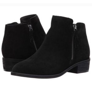 Blondo Linda Waterproof Bootie size 7.5
